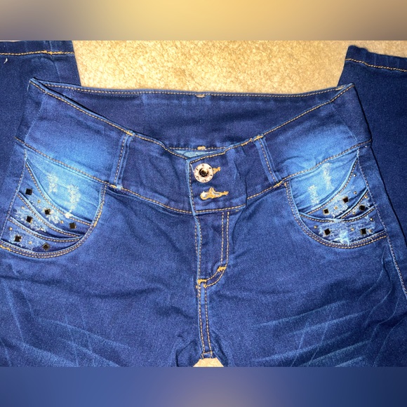 Colombian (Butt Lift)Jeans 🇨🇴 - Picture 3 of 5